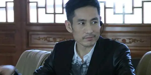 巡回检查组米振东的饰演者是谁