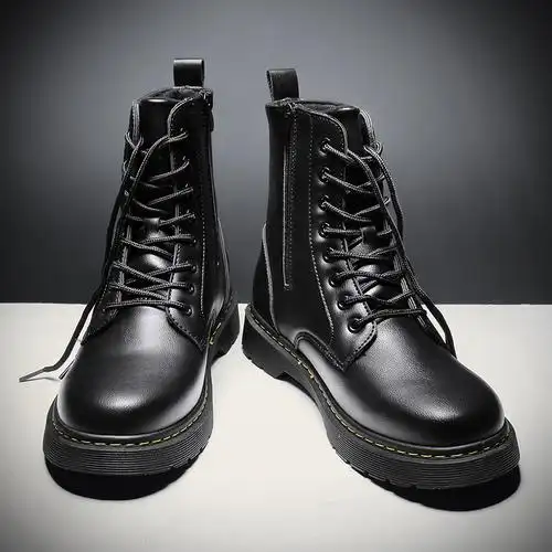 冬季黑色马丁靴男韩版青少年工装靴子学生百搭时装靴