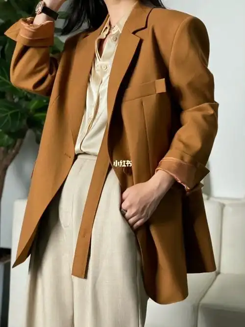 喜欢哪款西装外套早秋气质满满穿搭