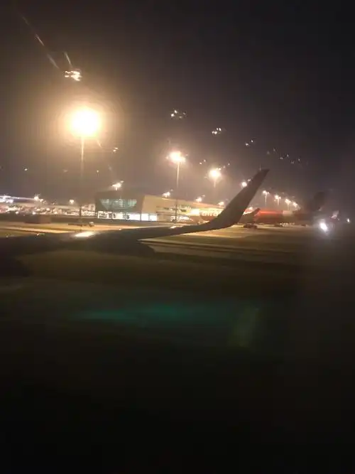 晚上七点到达吉隆坡机场!