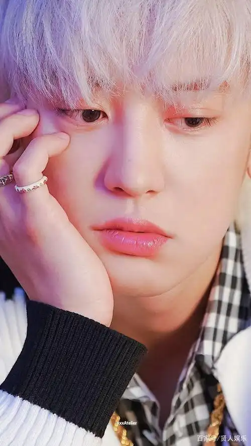 exo朴灿烈精美写真,溢出屏幕的帅气,快来带走