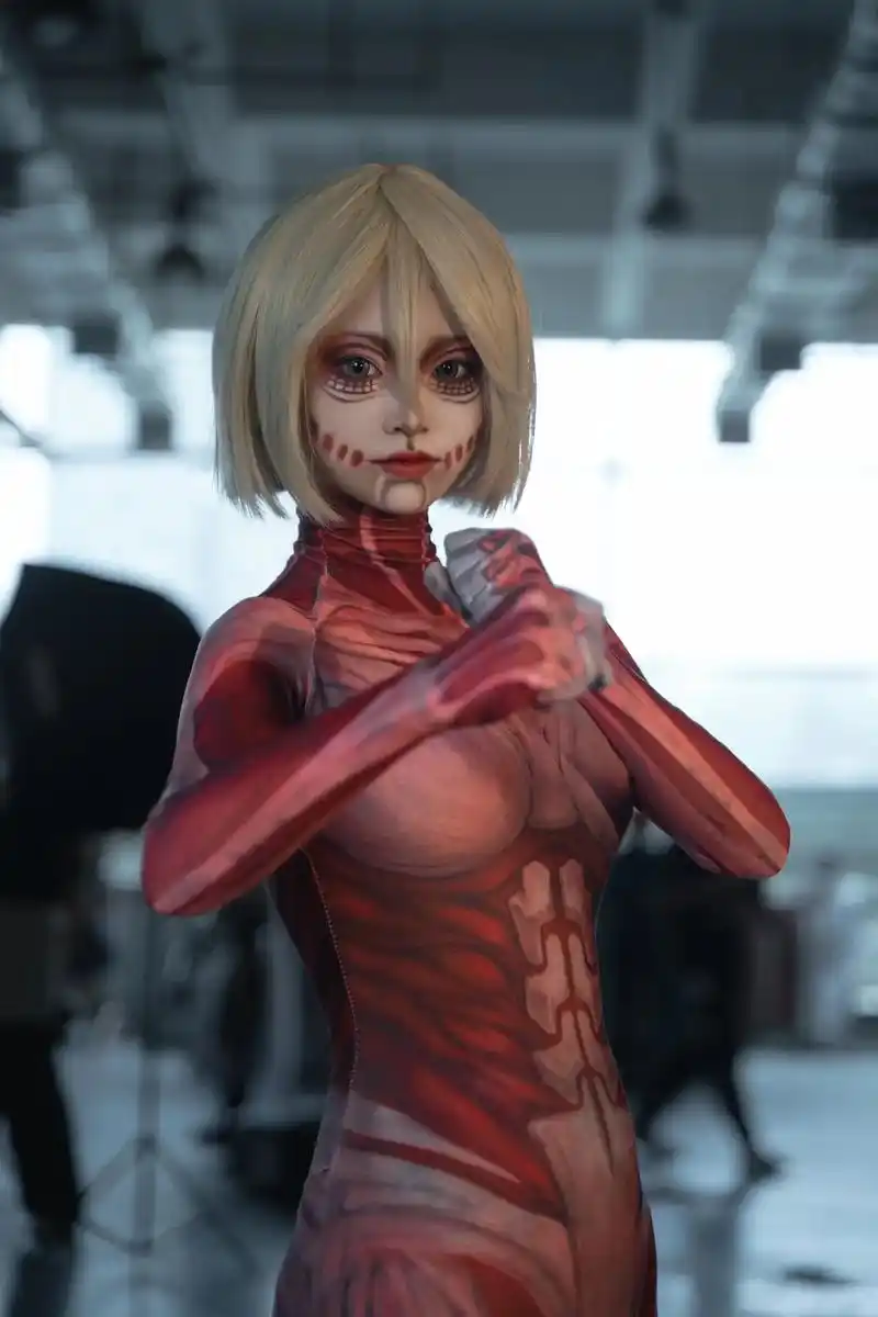 阿尼 亚妮61雷恩哈特女巨人cos巨人化#进击的巨人 #女巨人 - 抖音