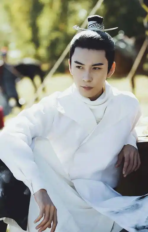 经得起全束发考验的古装美男子!