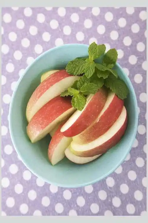 苹果柠檬高清饮品摆拍图片立即下载苹果猕猴桃清新奶茶饮品摄影图片