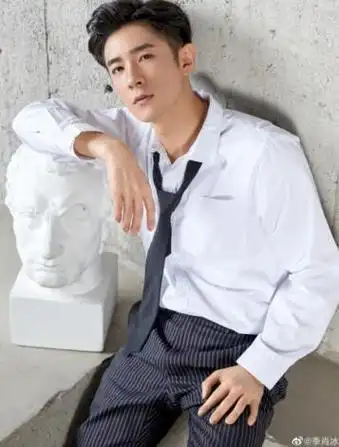 杨幂多大年龄季肖冰是几几年出生的