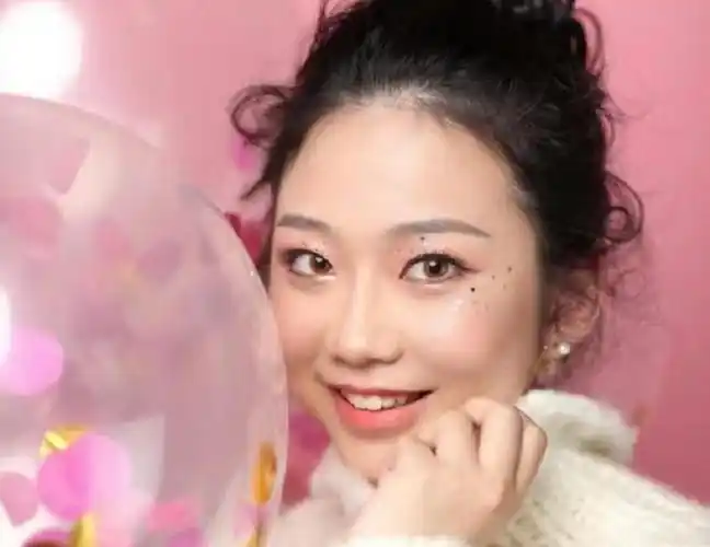 女星黄安仪深圳过周末自曝一天日常花费992元网友吐槽太高了