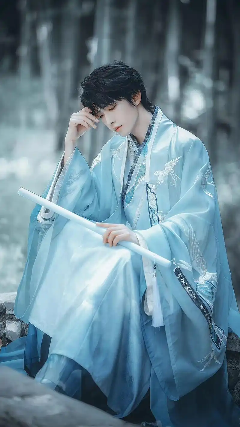 刘宇太适合穿汉服了,汉服一上身,他就是温柔清冷的绝世公子