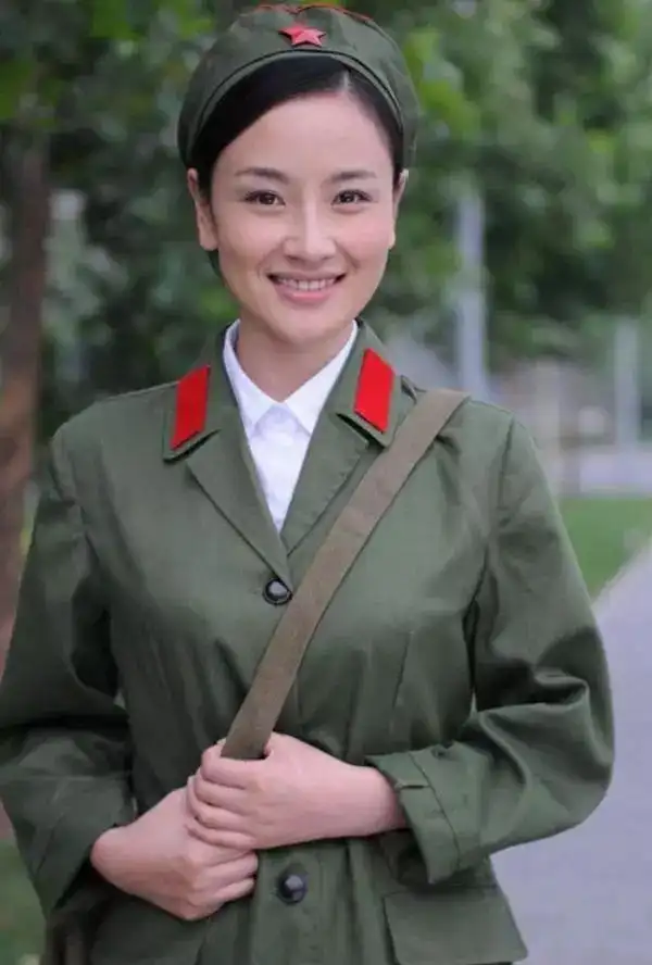 看了芳华还是觉得那些六五式军装美