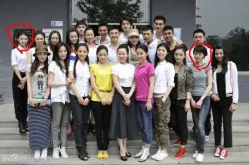 刘诗诗杨幂刘亦菲郑爽 明星罕见毕业照(组图)