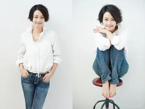 马伊琍画风大转变,裙子穿的越来越短,网友:这气质我服了!