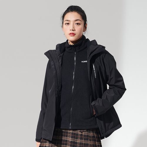 探路者女款冲锋衣