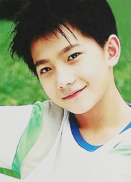 杨洋gif帅气gif青涩gif可爱gif