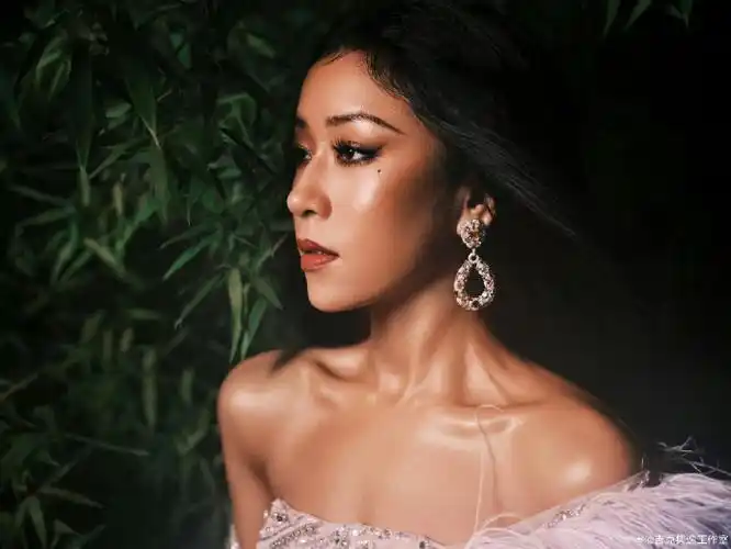 吉克隽逸薛定谔的痣