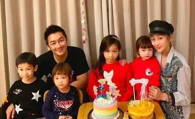 焦恩俊二婚二离,张卫健多年无子,陈浩民五年四胎_孙兴_孩子_女儿