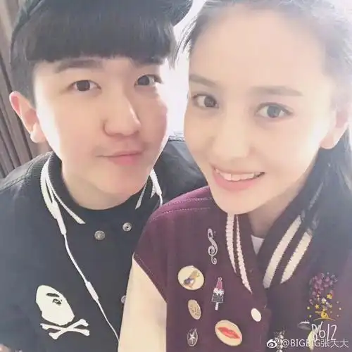 杨幂baby合照上热搜 张大大豪华交友圈都有谁?