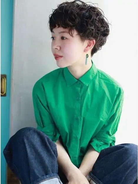 利落时尚很蓬松,你喜欢吗|发型|短发|脸型|烫发|纹理烫_网易订阅