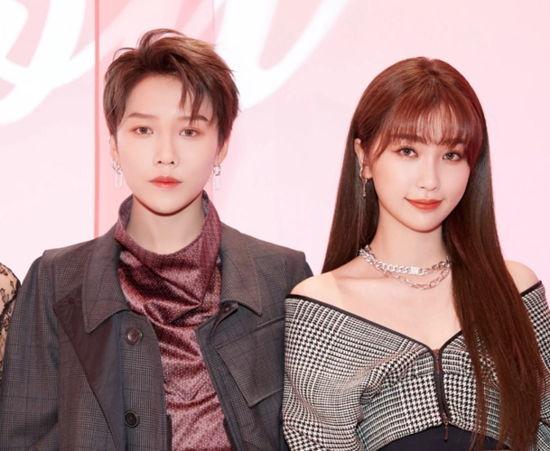 the9公布11月行程,虞书欣刘雨昕行程满满,唯独她没个人通告