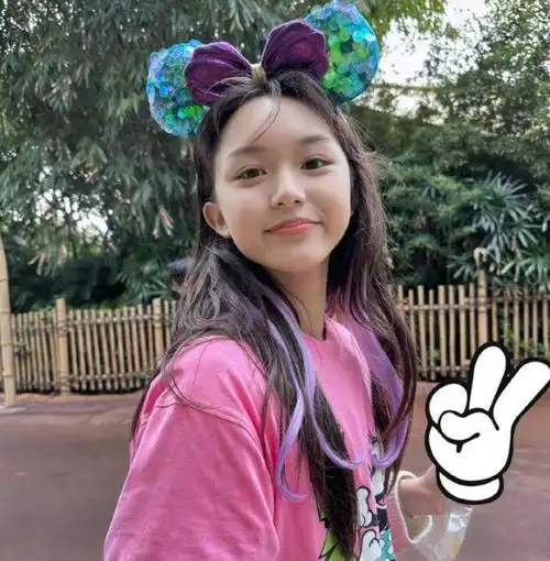 两岁出道收入百万,因太漂亮被禁止整容,现今的刘楚恬咋样了?