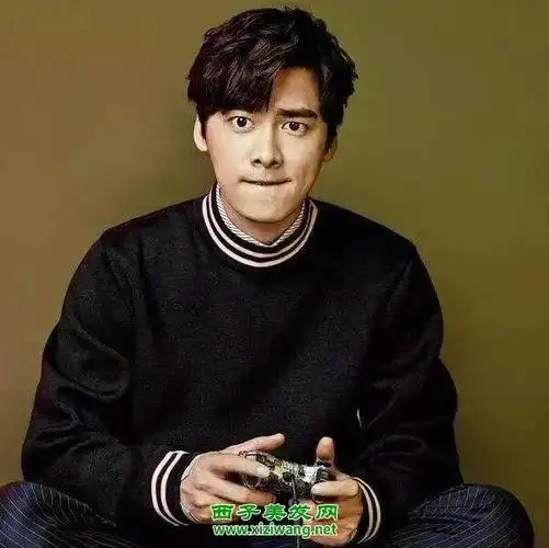 男生三七分偏分斜刘海发型图片年轻男生耍酷必备斜刘海造型