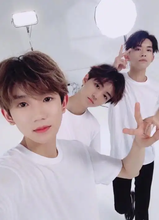 tfboys加盟《创造营》,拍公演舞台宣传片?粉丝看十遍也不过瘾