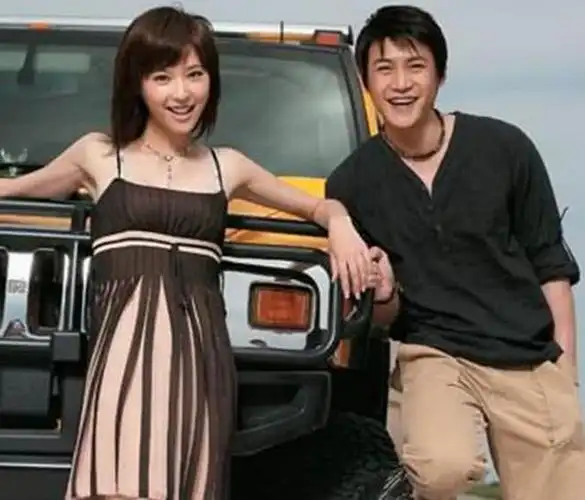 吴佳尼与马景涛离婚:是亲情打败了爱情,还是另有原因?