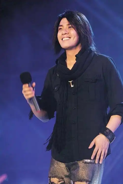 阿杜会回来吗(49岁情歌王子阿杜复出,被抑郁症困扰现已好转,减重24斤