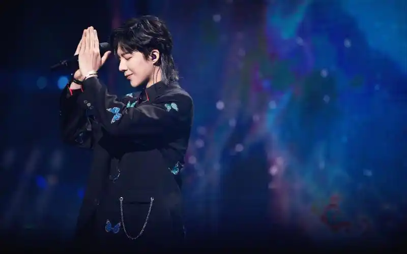 【舞台混剪2.0】百变歌手刘宇宁可盐可甜7815