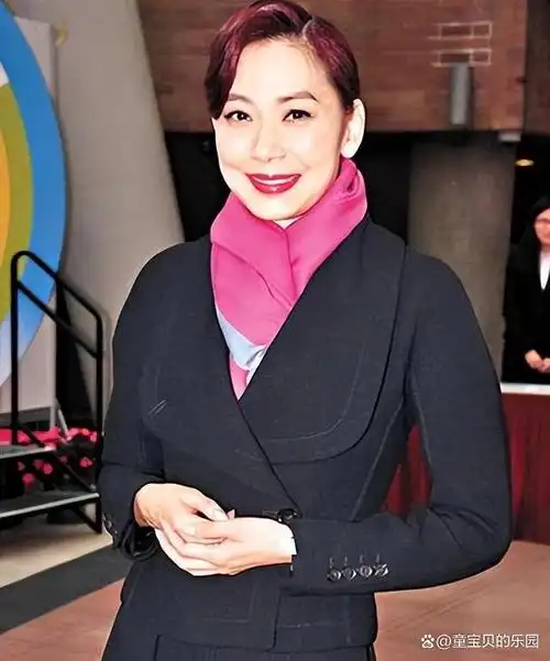 邝美云:三拒豪门而不嫁,一心专注搞钱,凭努力终成亿万女富豪