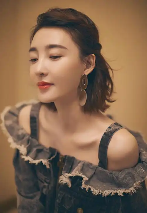 王丽坤图片王丽坤绫清竹性感图片