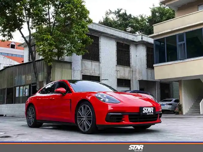 帕拉梅拉pet法拉利红车身改色施工烈焰红外观太帅气了