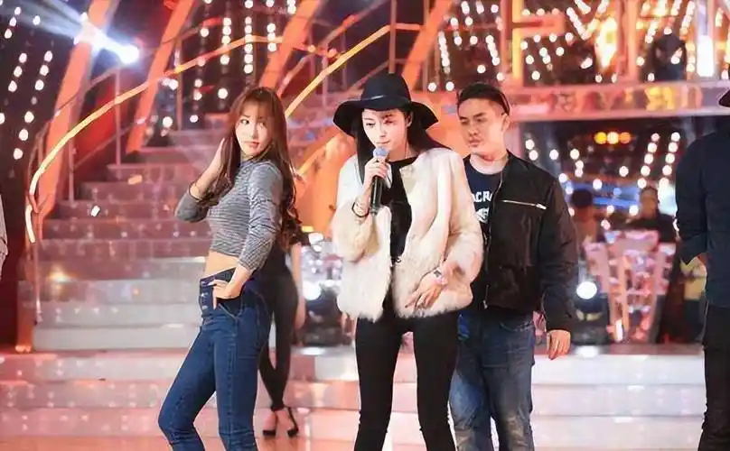 陈冰_因为_节目