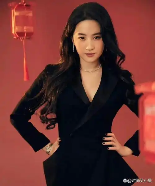 刘亦菲西服帅气冷艳御姐范十足