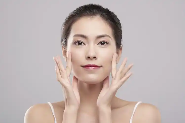 女性美容美妆护肤背景图片