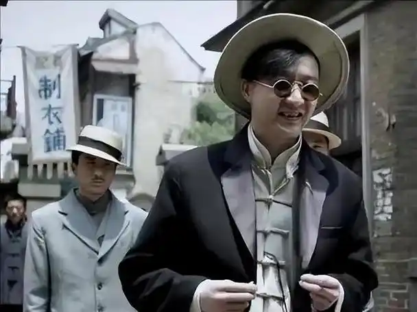 《好家伙》:如何巧妙运用道具,衬托电视剧中的人物性格