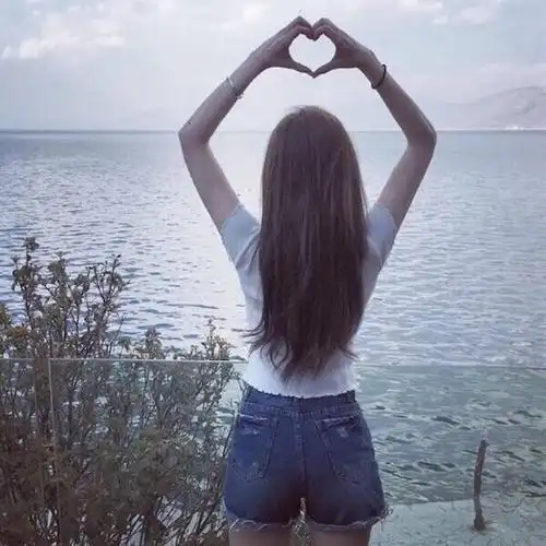 好看拽霸气的女生头像背影头像