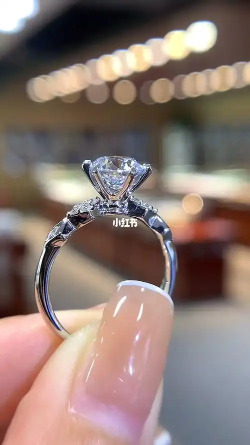 一克拉钻戒💍