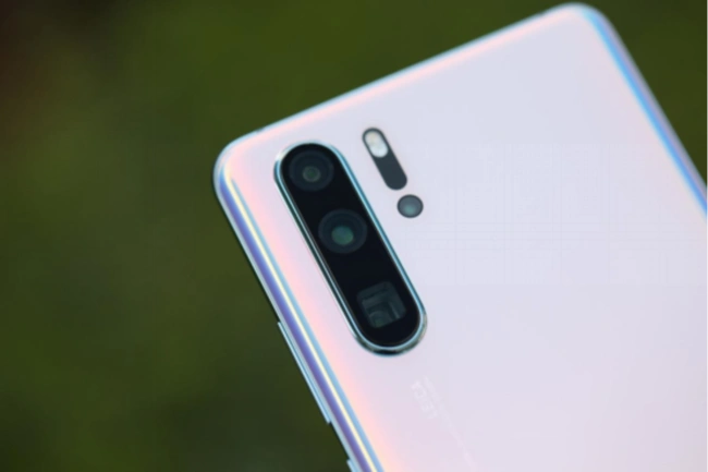 手机之家 业界动态潜望式镜头自华为p30 pro率先发布之后,到一年之后