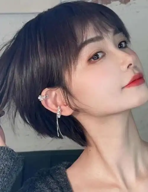 剪掉你的长发吧!今夏流行这3种"齐耳短发",时尚减龄还显脸小