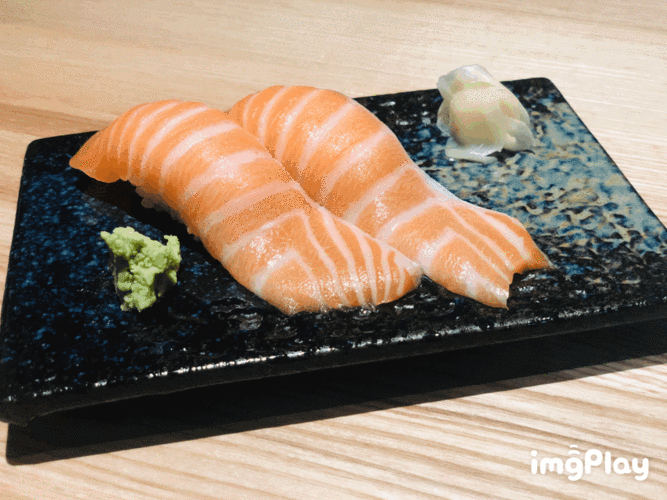 三文鱼手握寿司