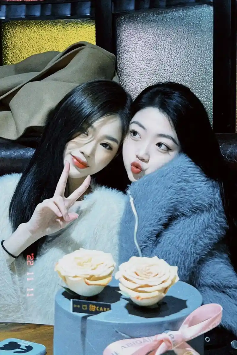 生活总是来来往往 有人陪是福气#闺蜜 #合照 #分享照片 # - 抖音