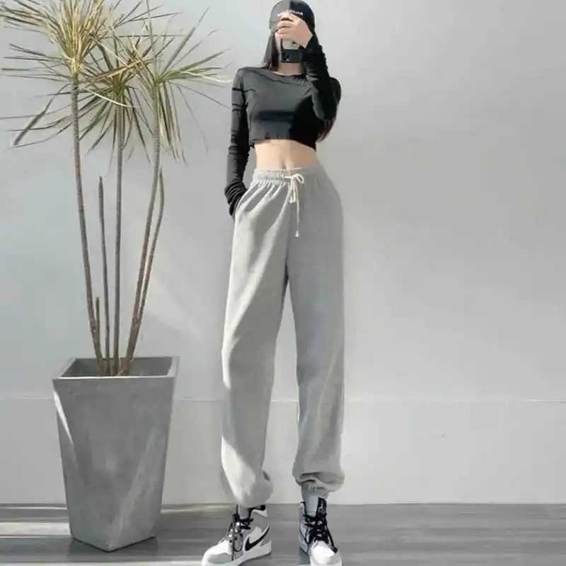 宽松的设计让人感觉自由自在,加厚 - 抖音