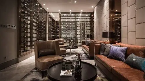 这样才能合理的设计,达到满意的效果,时下主流的会所装修风格有三种