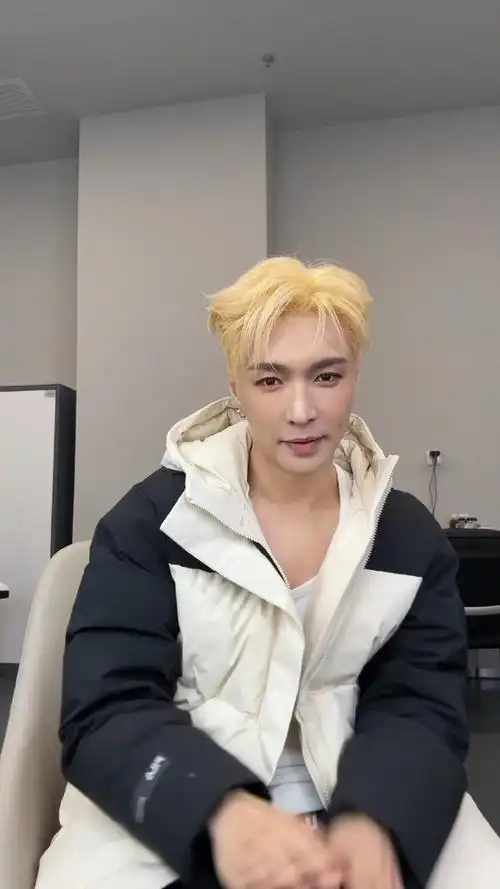 张艺兴手势舞像开了3倍速