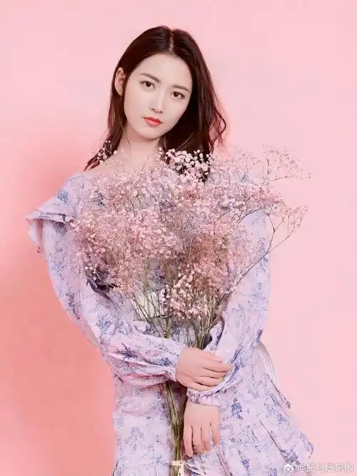 最美的年纪做最美的自己…陈钰琪