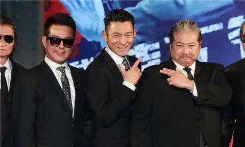 向华强不敢动洪金宝是什么原因