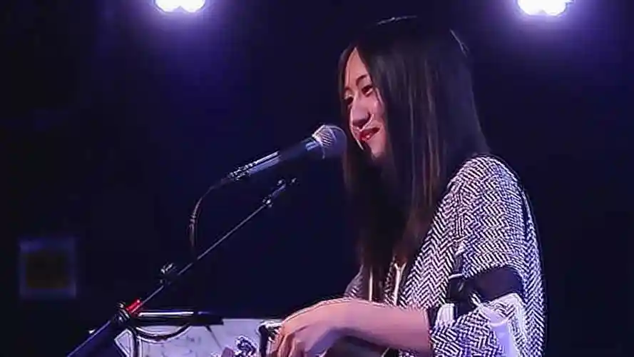 陈粒一句好多人举起了手机要录给你们的祝星看感慨万千