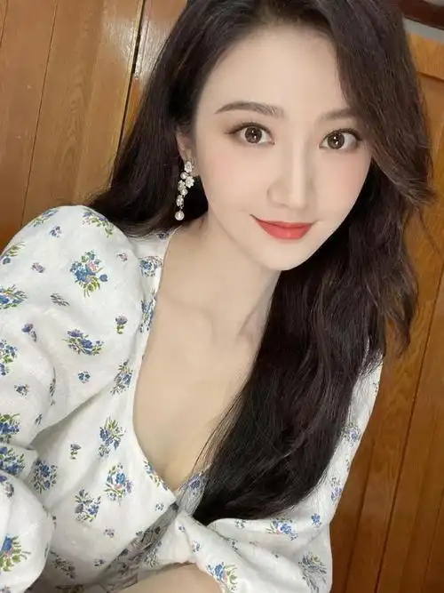 景甜 可爱9连拍_网易订阅