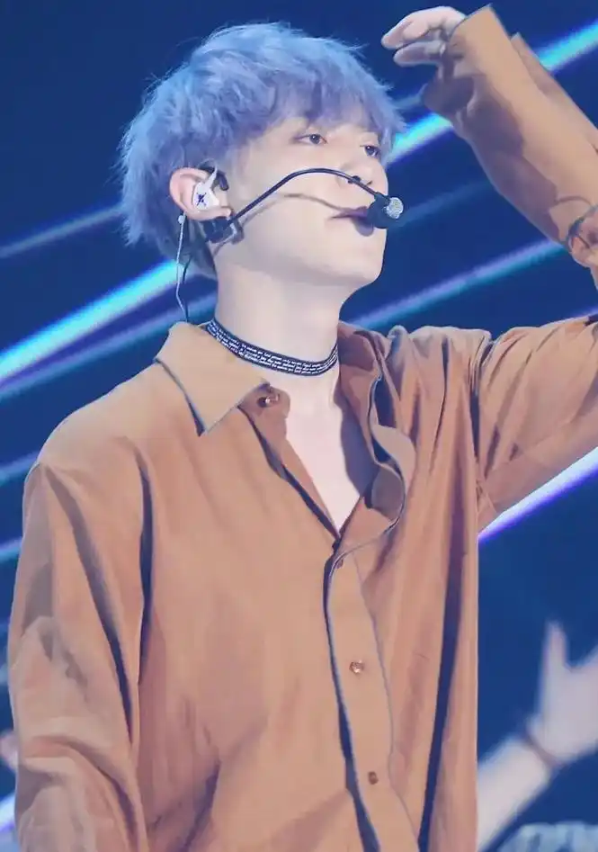 朴灿烈#橙光""观众席那么多人 你看的到我吗" "当然看得 - 抖音