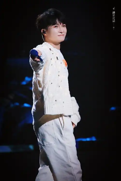 周深深深感谢你9周年演唱会