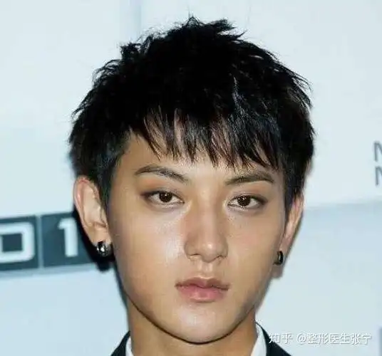 你是否也觉得黄子韬面相过于攻击性